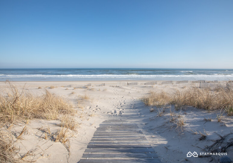 Hamptons Home 1020863