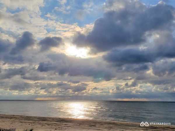 Hamptons Home 1020863