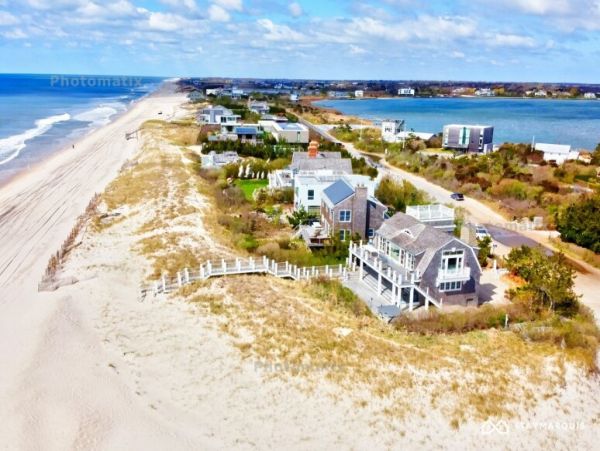 Hamptons Home 1020863