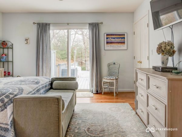 Hamptons Home 1020864
