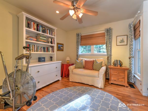 Hamptons Home 1020864