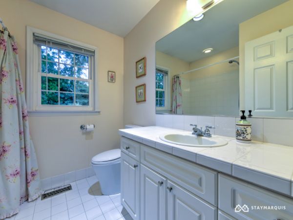 Hamptons Home 1020864