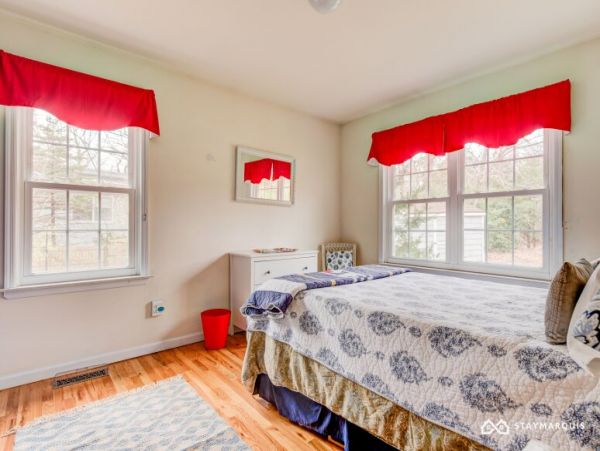 Hamptons Home 1020864