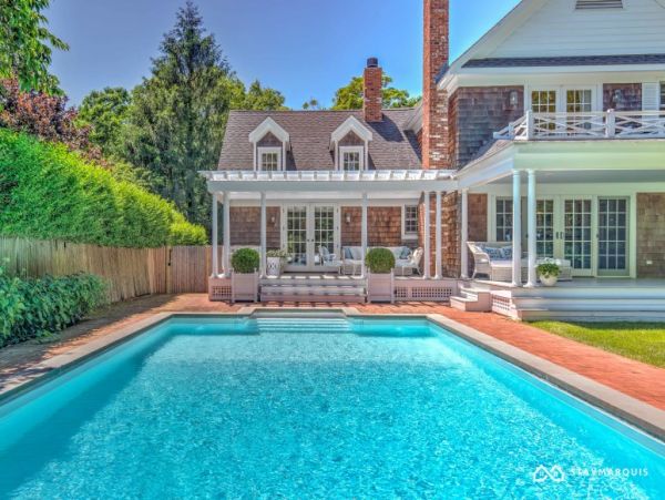 Hamptons Home 1020865