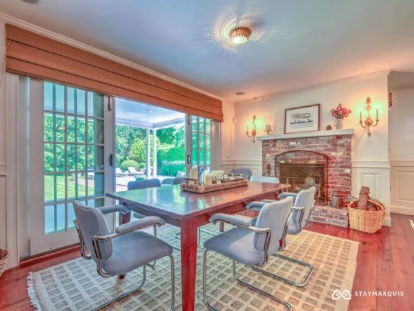 Hamptons Home 1020865