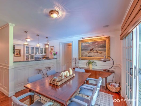 Hamptons Home 1020865