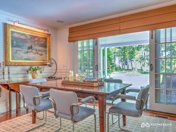 Hamptons Home 1020865