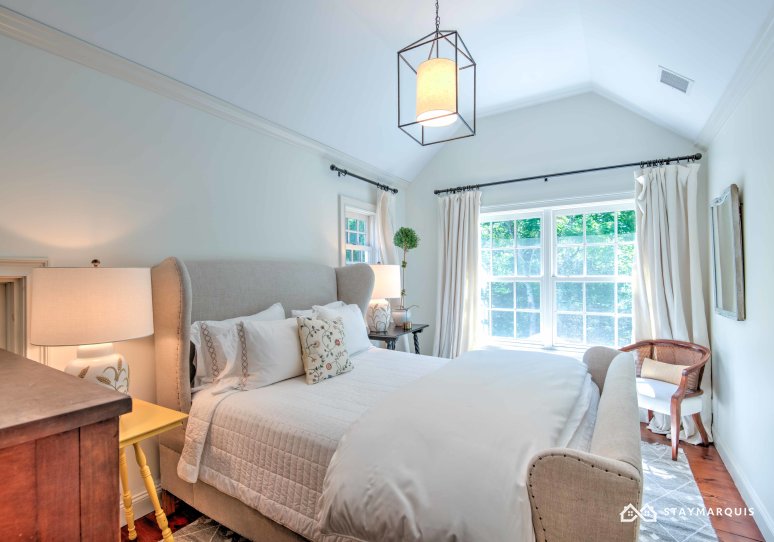 Hamptons Home 1020865