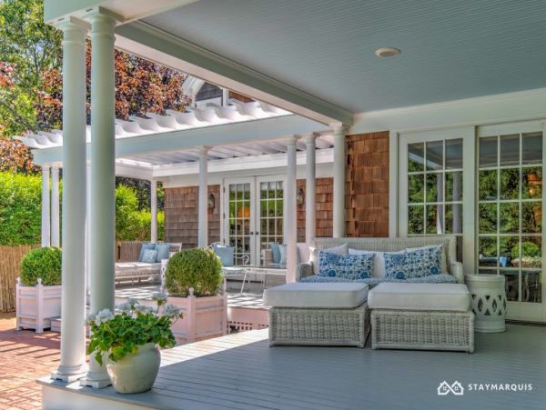 Hamptons Home 1020865