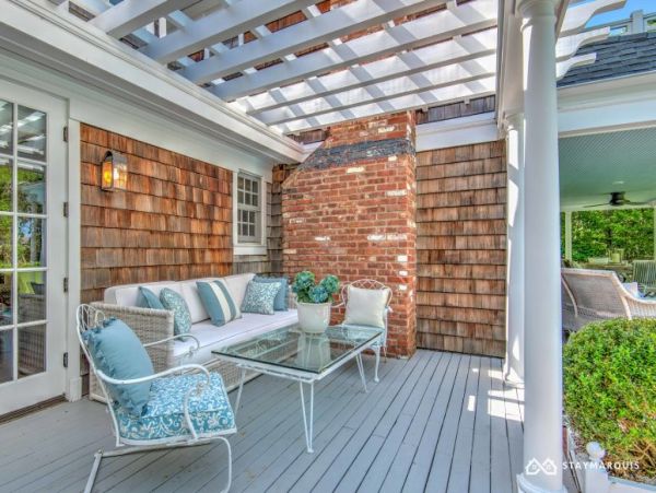 Hamptons Home 1020865