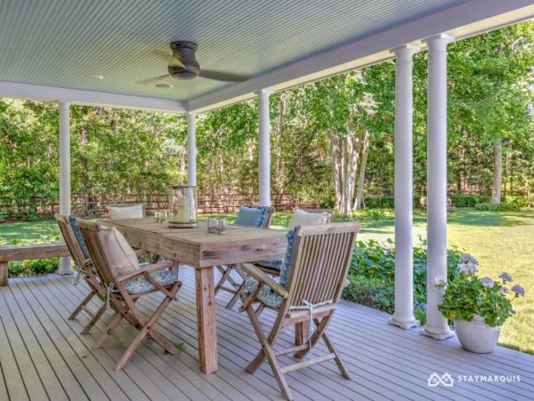 Hamptons Home 1020865