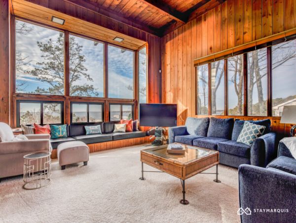 Hamptons Home 1020866