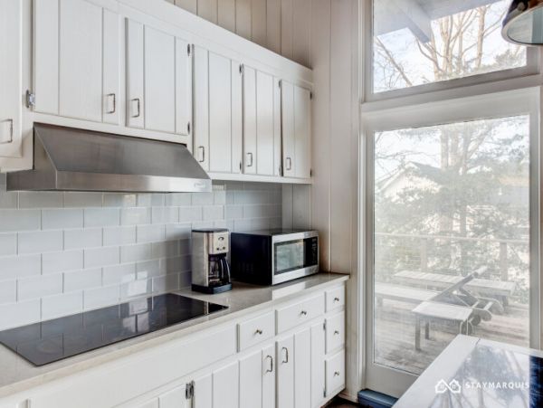 Hamptons Home 1020866