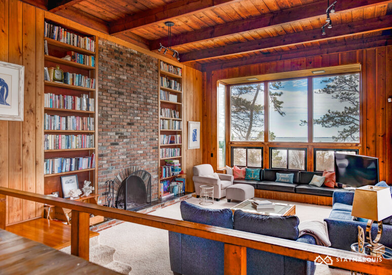 Hamptons Home 1020866