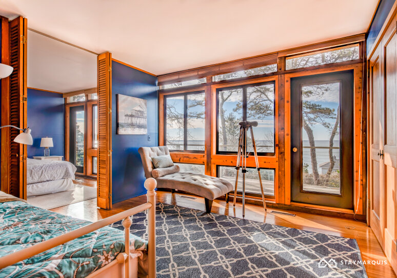 Hamptons Home 1020866