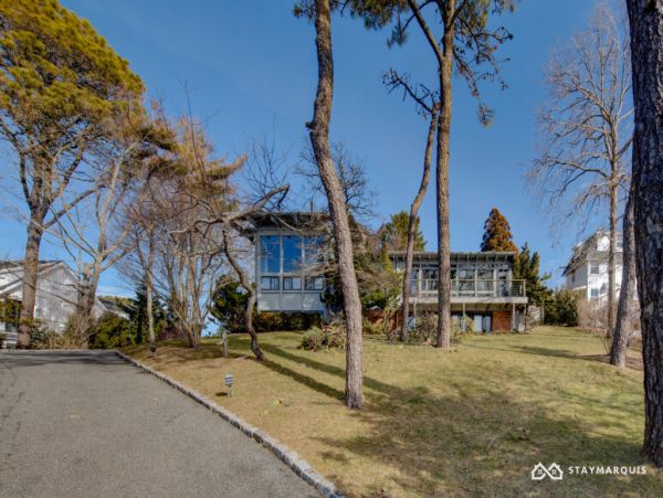 Hamptons Home 1020866