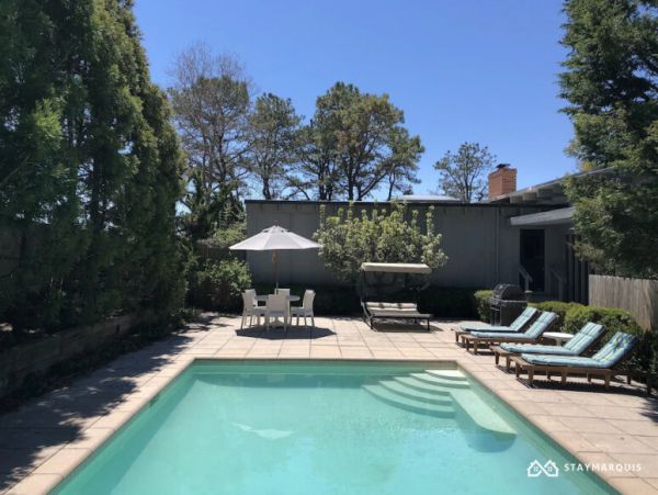 Hamptons Home 1020866
