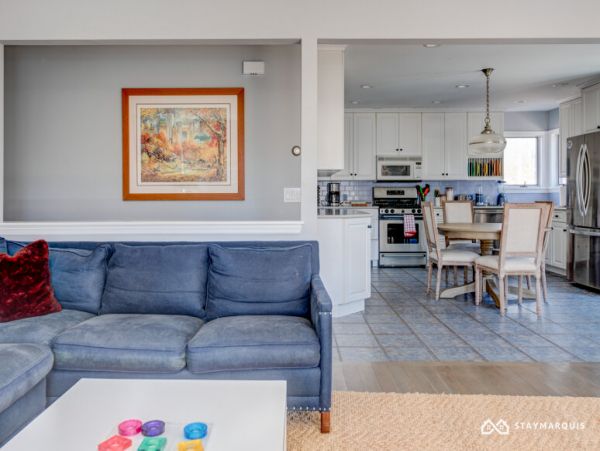 Hamptons Home 1020867