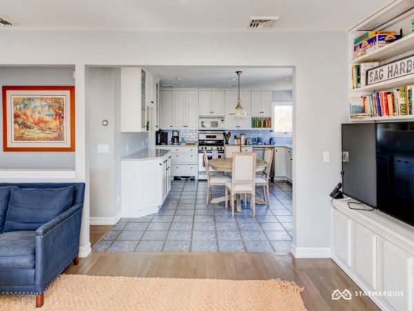 Hamptons Home 1020867