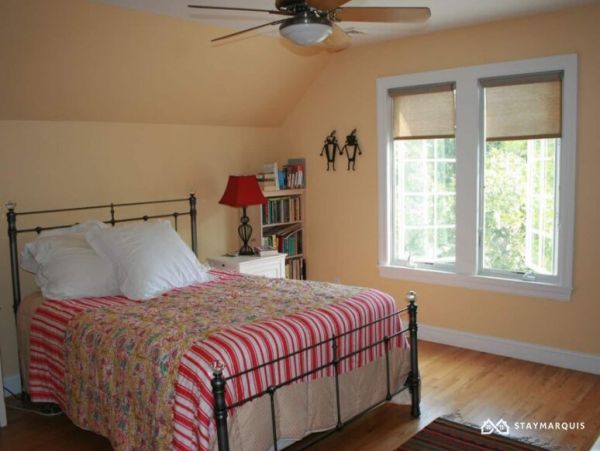 Hamptons Home 1020868