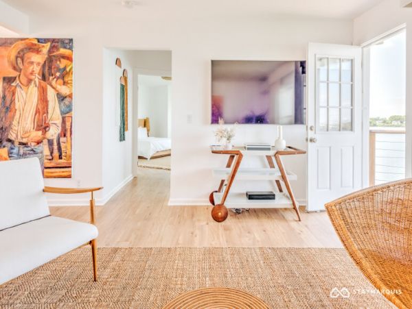 Hamptons Home 1020869
