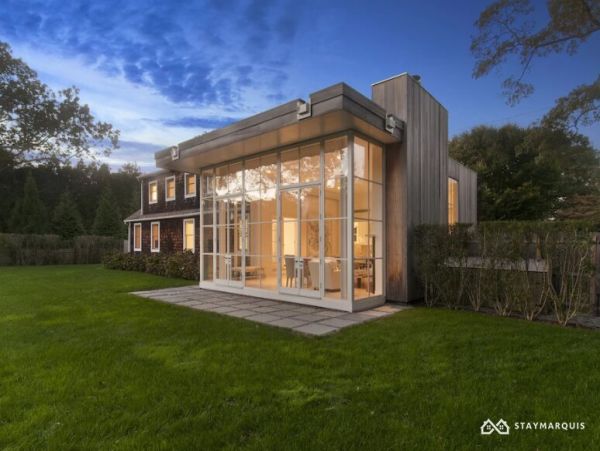 Hamptons Home 1020870
