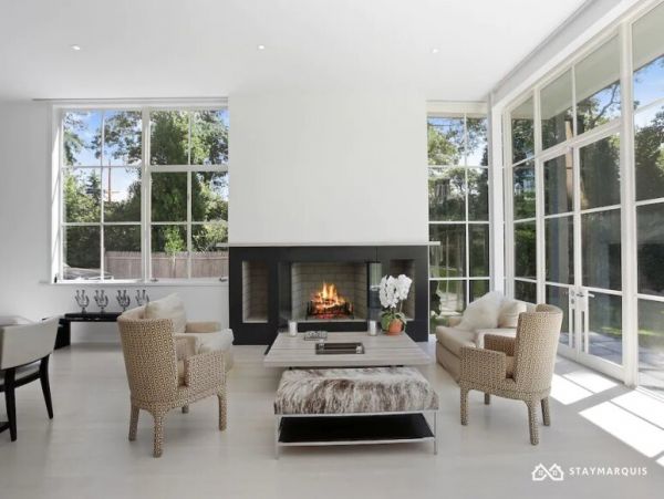 Hamptons Home 1020870