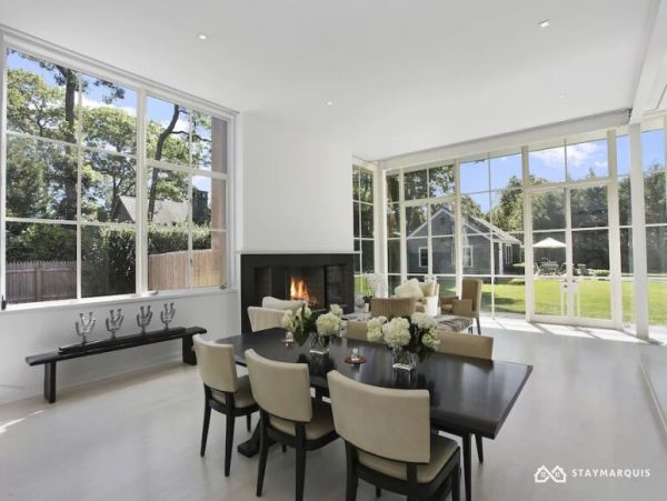 Hamptons Home 1020870