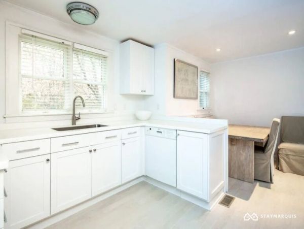 Hamptons Home 1020870