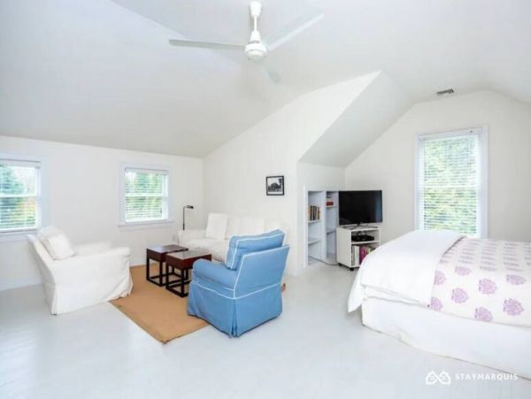 Hamptons Home 1020870
