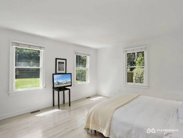 Hamptons Home 1020870
