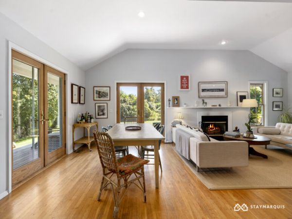 Hamptons Home 1020872
