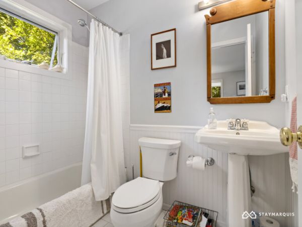 Hamptons Home 1020872