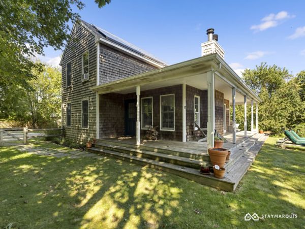 Hamptons Home 1020872