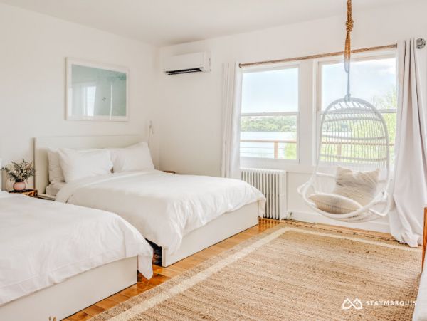 Hamptons Home 1020873