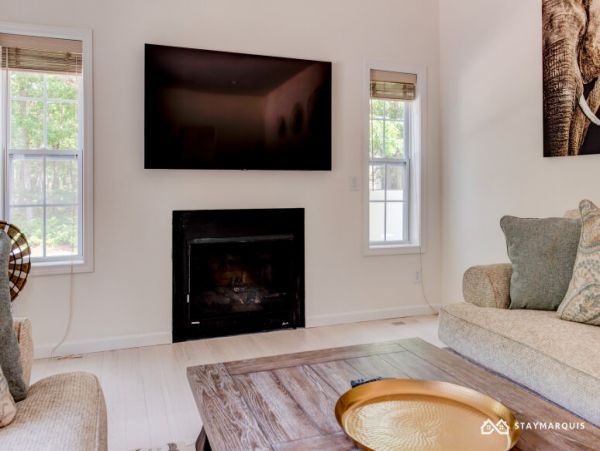Hamptons Home 1020874