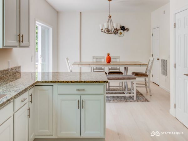 Hamptons Home 1020874