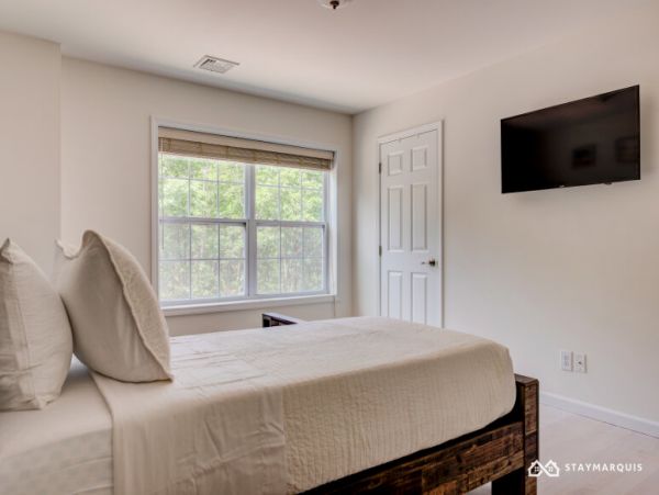 Hamptons Home 1020874