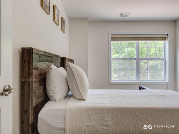 Hamptons Home 1020874