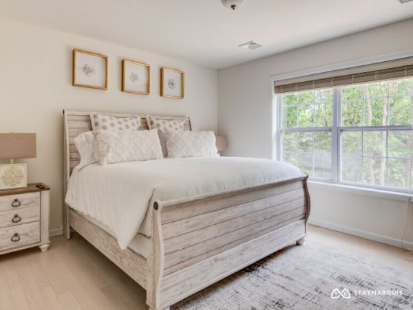 Hamptons Home 1020874