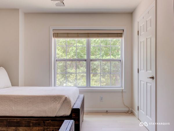 Hamptons Home 1020874