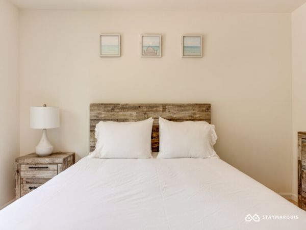 Hamptons Home 1020874