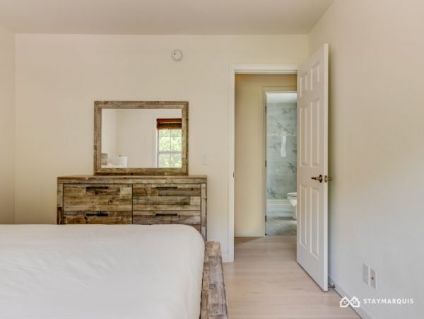Hamptons Home 1020874