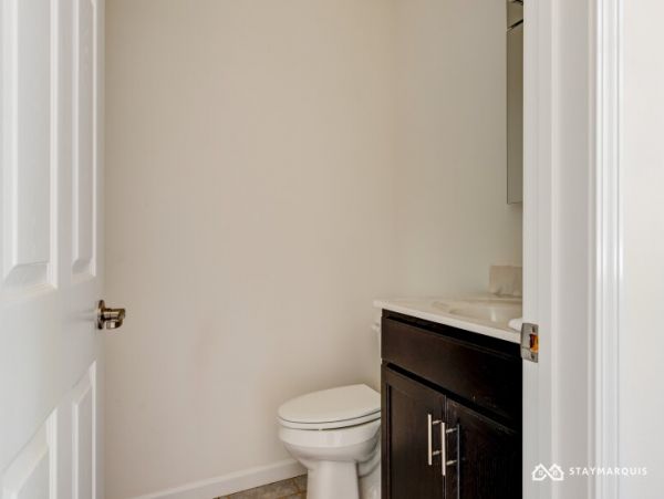 Hamptons Home 1020874