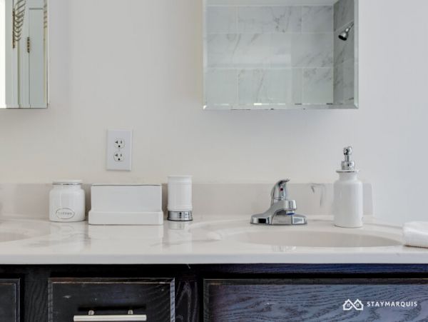 Hamptons Home 1020874