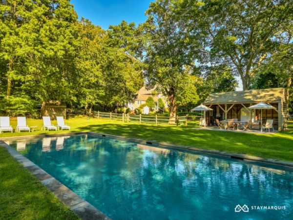 Hamptons Home 1020875