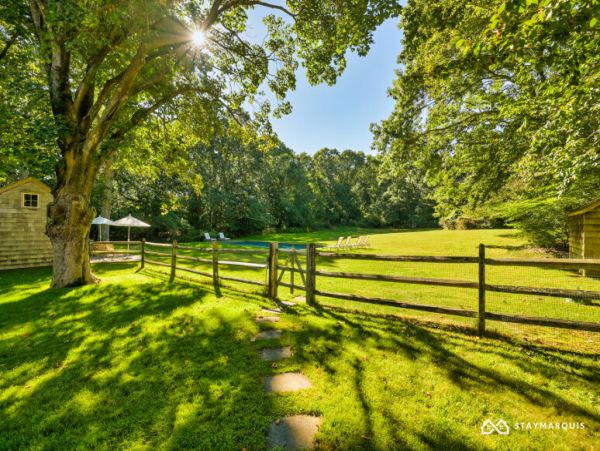 Hamptons Home 1020875