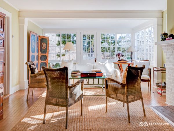 Hamptons Home 1020875