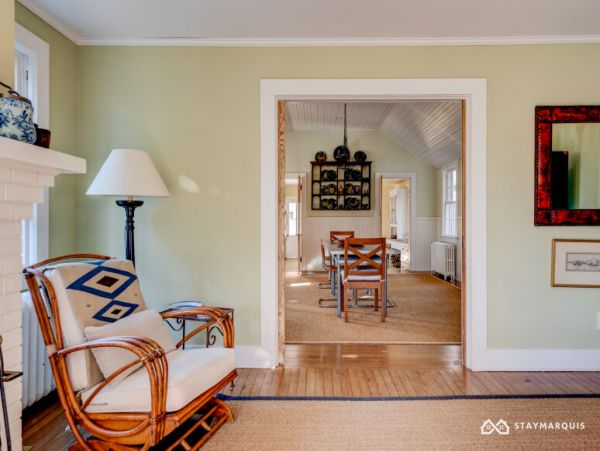 Hamptons Home 1020875