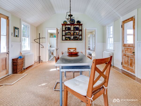 Hamptons Home 1020875